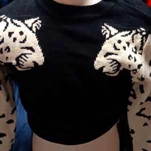 Animal design sweater brand new